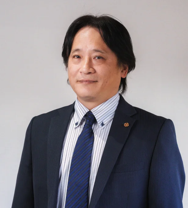 行政書士  渡邉 一哉